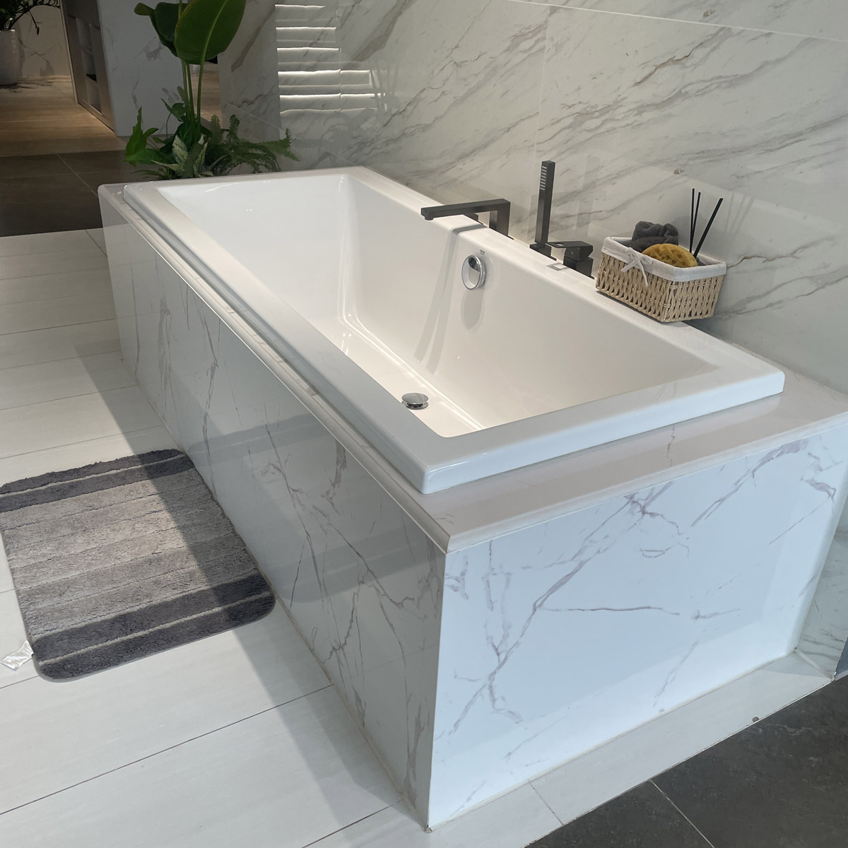 Bồn tắm xây 1m8 Eurocube Grohe 39159000 - 5