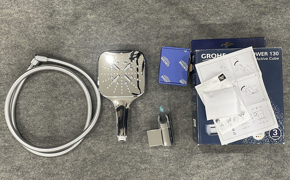 Bộ tay và gác sen Rainshower SmartActive Cube 130 GROHE 26588000 26588000 - 2