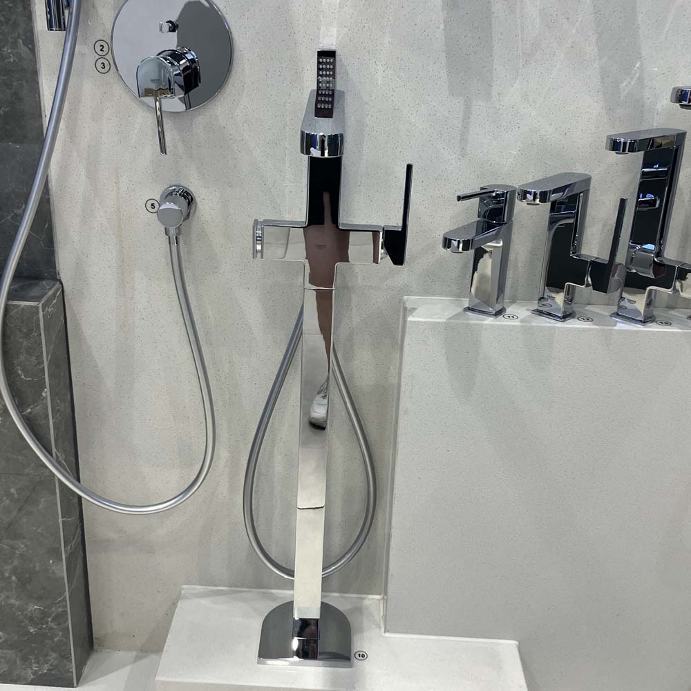 Vòi bồn tắm đặt sàn nóng lạnh Plus GROHE 23846003 - 4