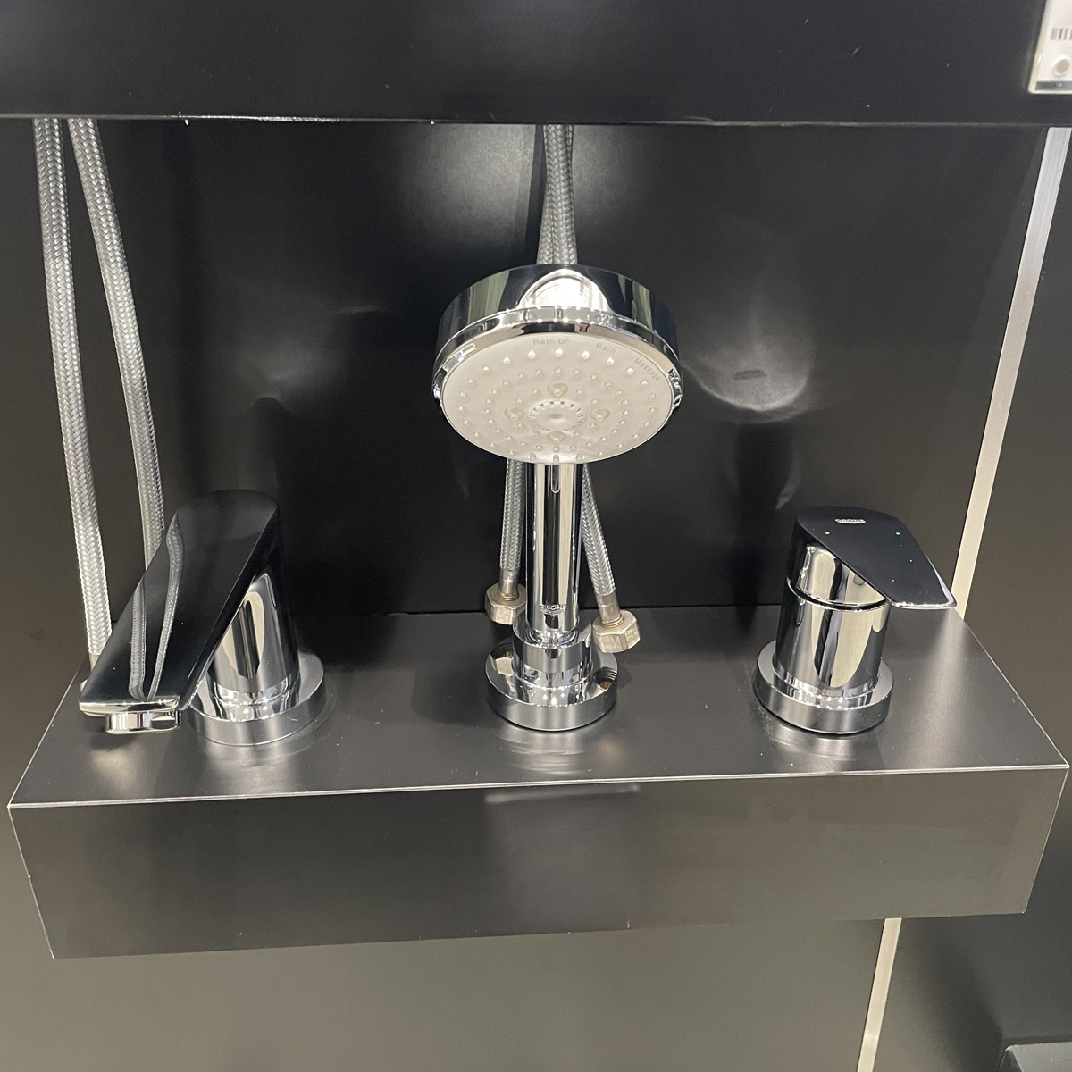 Bộ vòi xả 3 lỗ gắn thành bồn tắm BauEdge Grohe 2511710A - 3