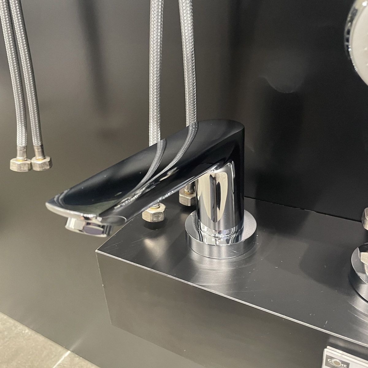 Bộ vòi xả 3 lỗ gắn thành bồn tắm BauEdge Grohe 2511710A - 6