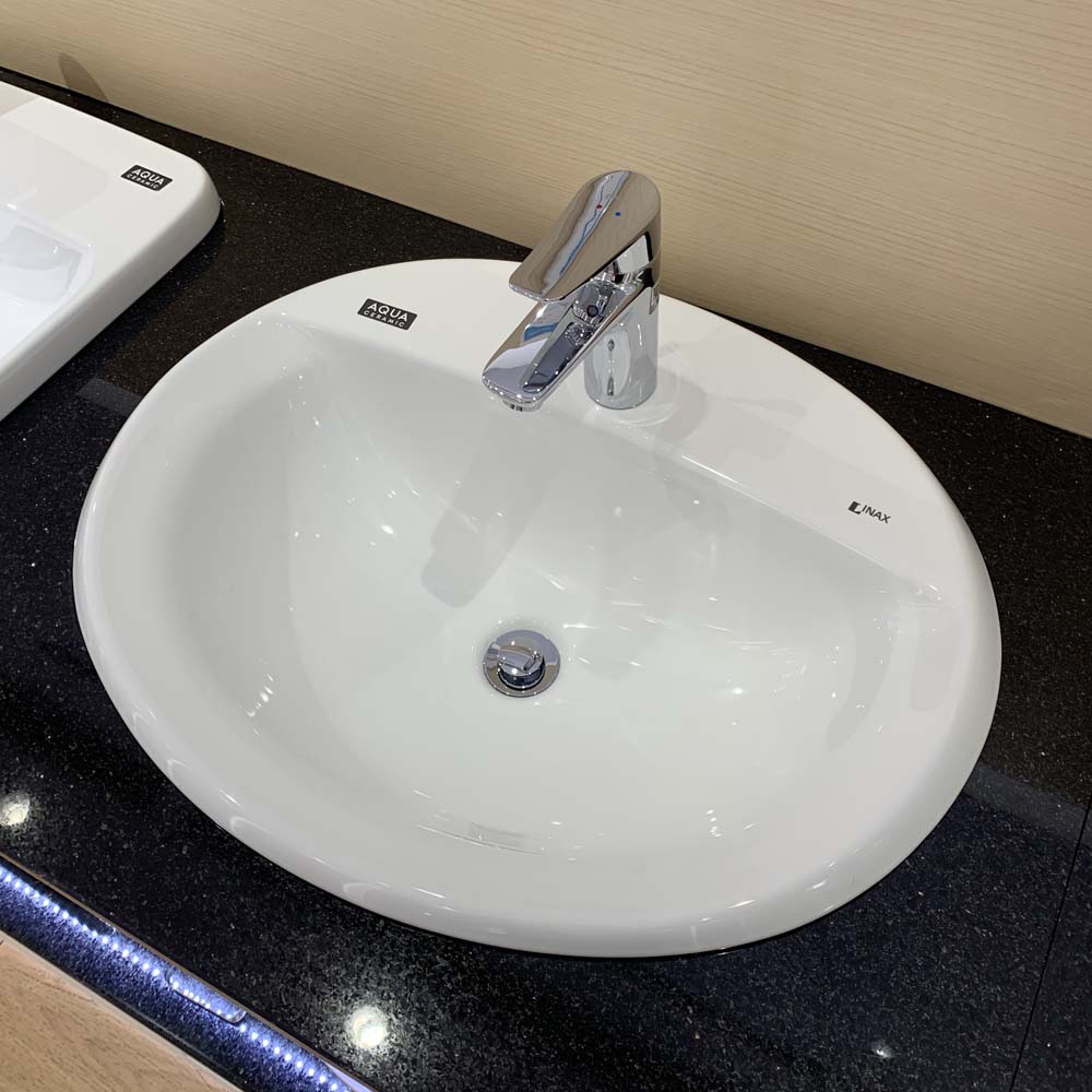 Chậu lavabo dương vành INAX AL-2395V (AL2395V) (AL-2395VFC) men Aqua Ceramic AL-2395VFC/BW1 - 4