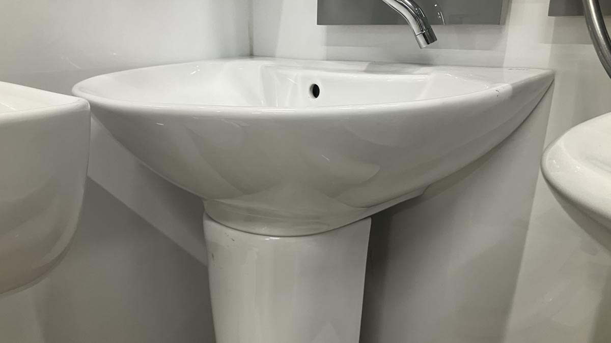 Chậu rửa lavabo treo tường INAX L-288V (L288V) (L-288VFC) L-288VFC/BW1 - 6