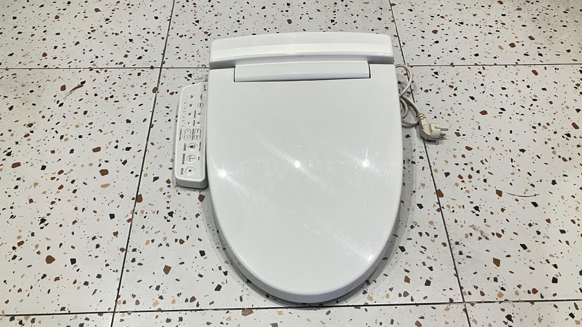 Nắp rửa điện tử INAX thông minh CW-KB22AVN (CWKB22AVN) CW-KB22AVN/BW1 - 2