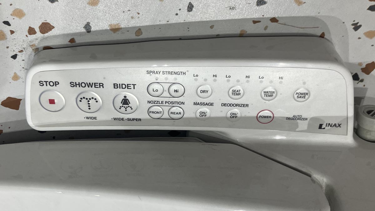 Nắp rửa điện tử INAX thông minh CW-KB22AVN (CWKB22AVN) CW-KB22AVN/BW1 - 4