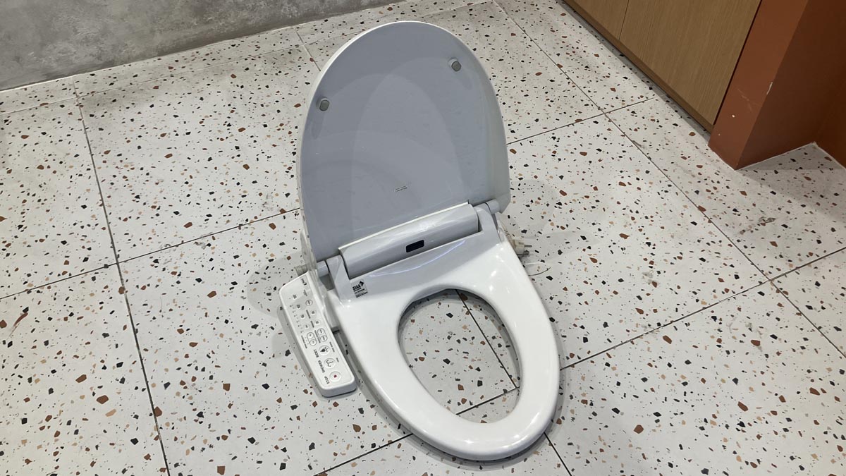 Nắp rửa điện tử INAX thông minh CW-KB22AVN (CWKB22AVN) CW-KB22AVN/BW1 - 5