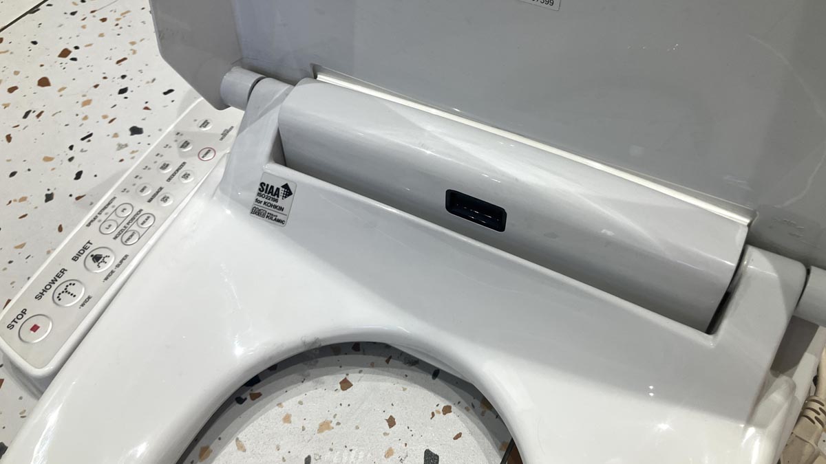 Nắp rửa điện tử INAX thông minh CW-KB22AVN (CWKB22AVN) CW-KB22AVN/BW1 - 6