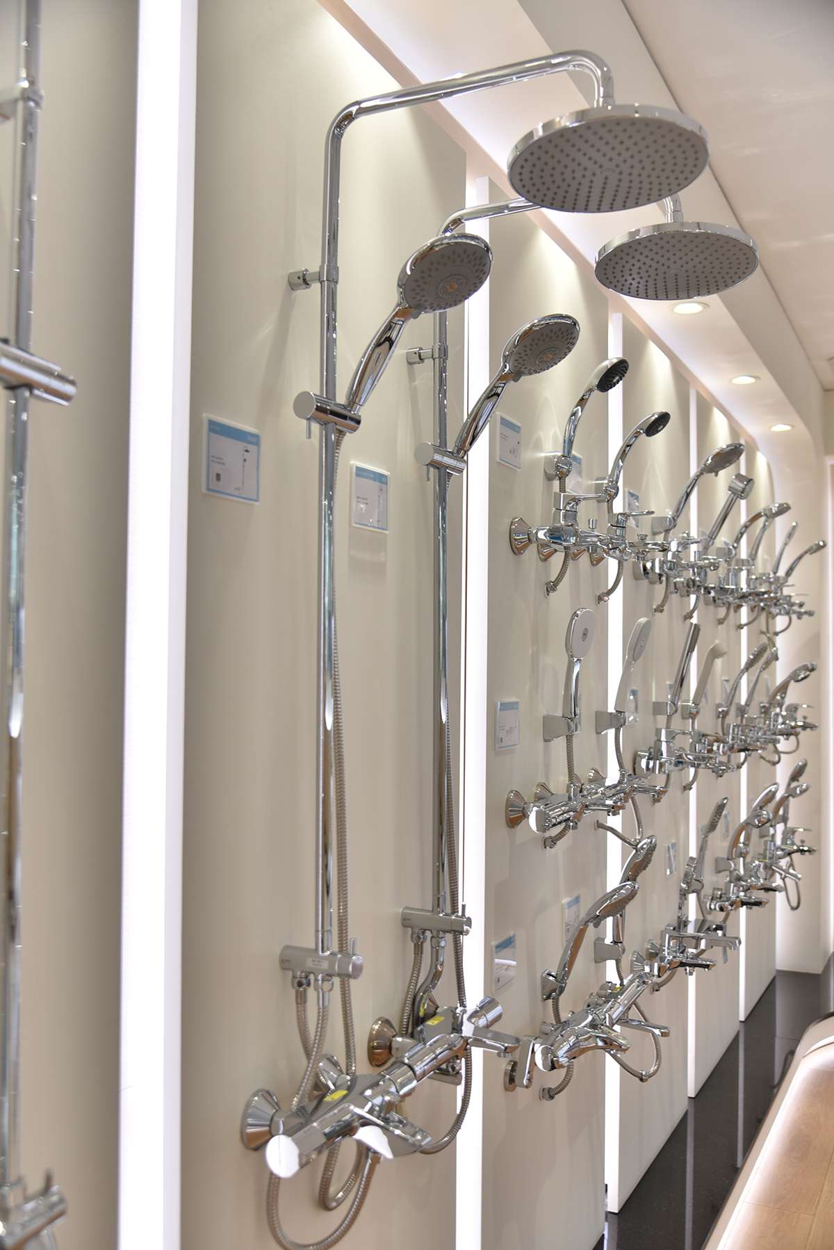 Bộ sen tắm cây đứng ổn nhiệt INAX BFV-6015S (BFV6015S) BFV-6015S - 2