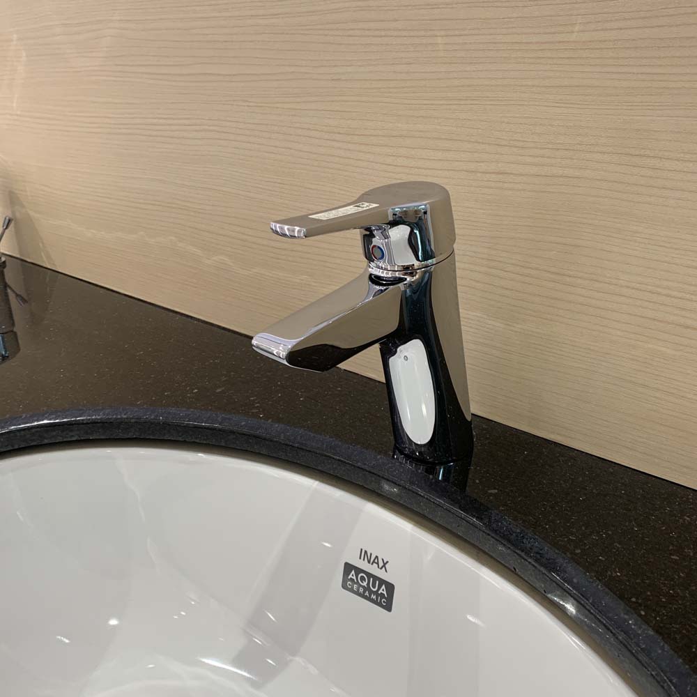 Vòi chậu lavabo nóng lạnh INAX LFV-6012S (LFV6012S) LFV-6012S - 6