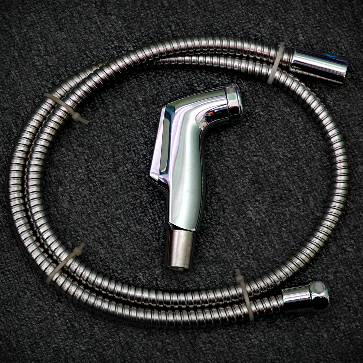 Vòi xịt vệ sinh INAX CFV-105MM (CFV105MM) - 3