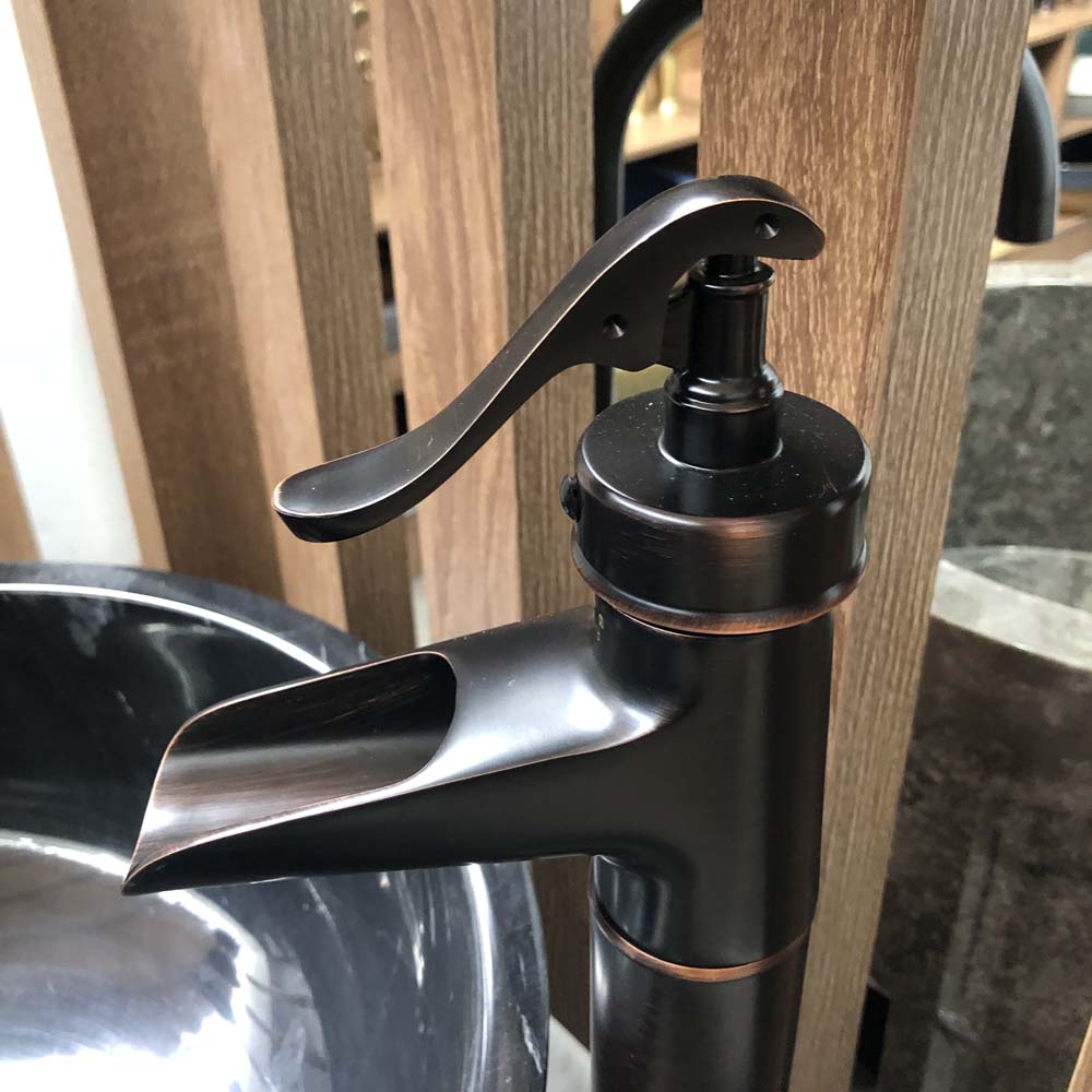 Vòi lavabo nóng lạnh bằng đồng Kanly GCA04B GCA04B - 4