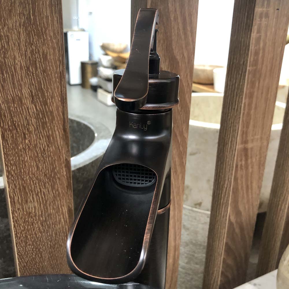 Vòi lavabo nóng lạnh bằng đồng Kanly GCA04B GCA04B - 5