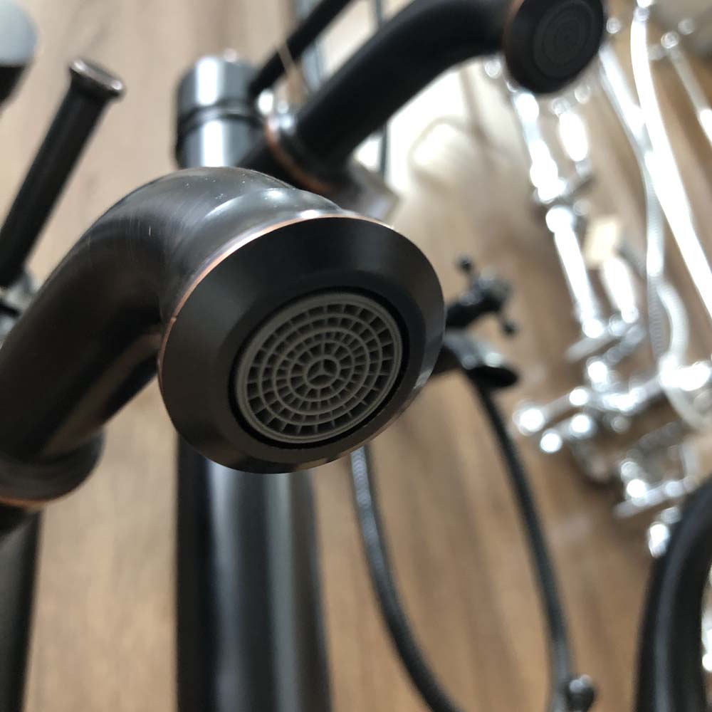 Vòi chậu lavabo nóng lạnh bằng đồng Kanly GCA20B/V20B GCA20B - 2