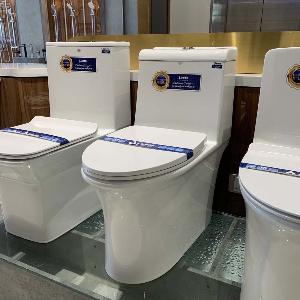 Bồn cầu 1 khối LUXTA LT-102 nắp êm LT-102 - 2