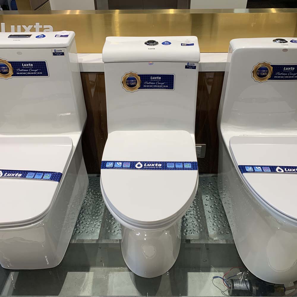 Bồn cầu 1 khối LUXTA LT-102 nắp êm LT-102 - 3
