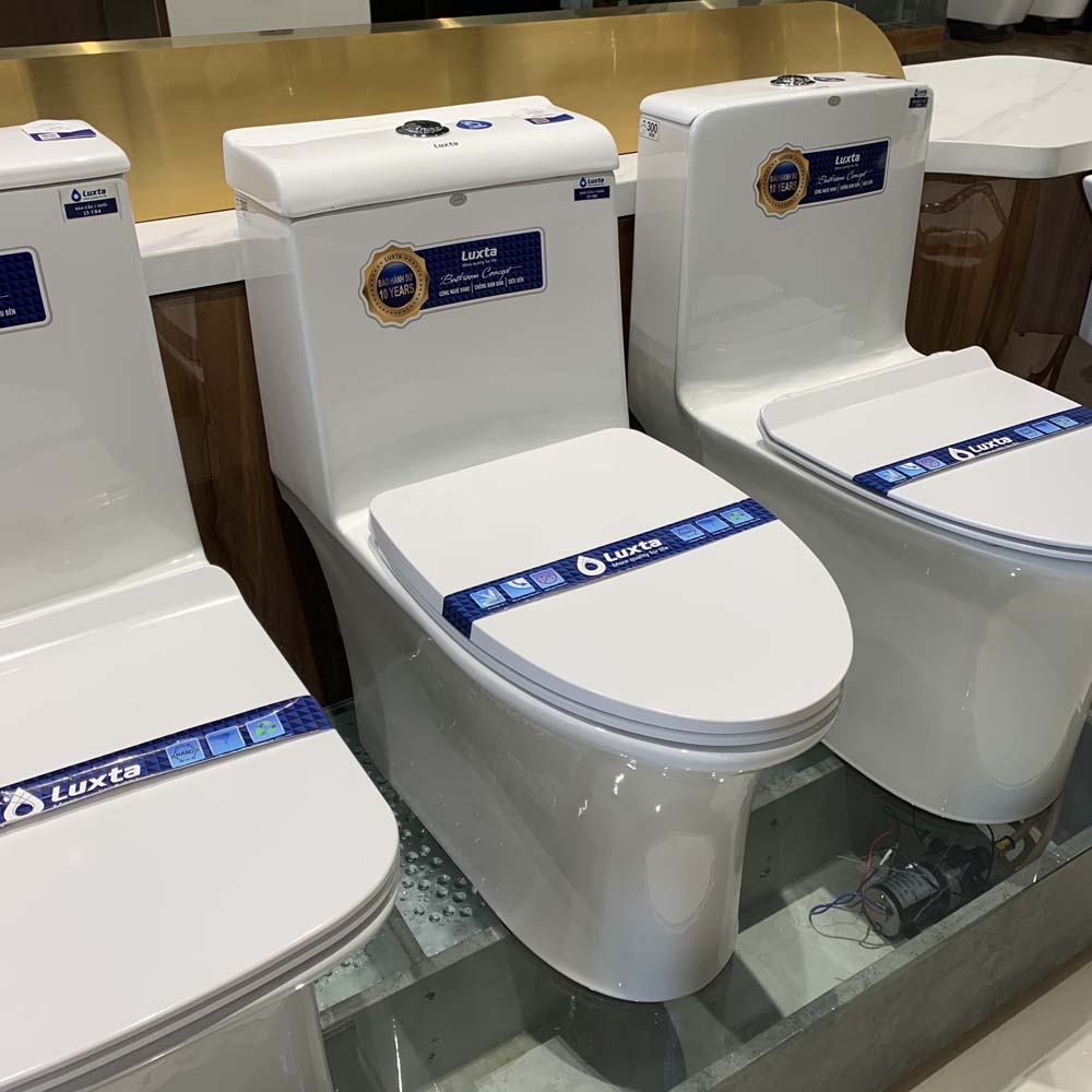 Bồn cầu 1 khối LUXTA LT-102 nắp êm LT-102 - 4