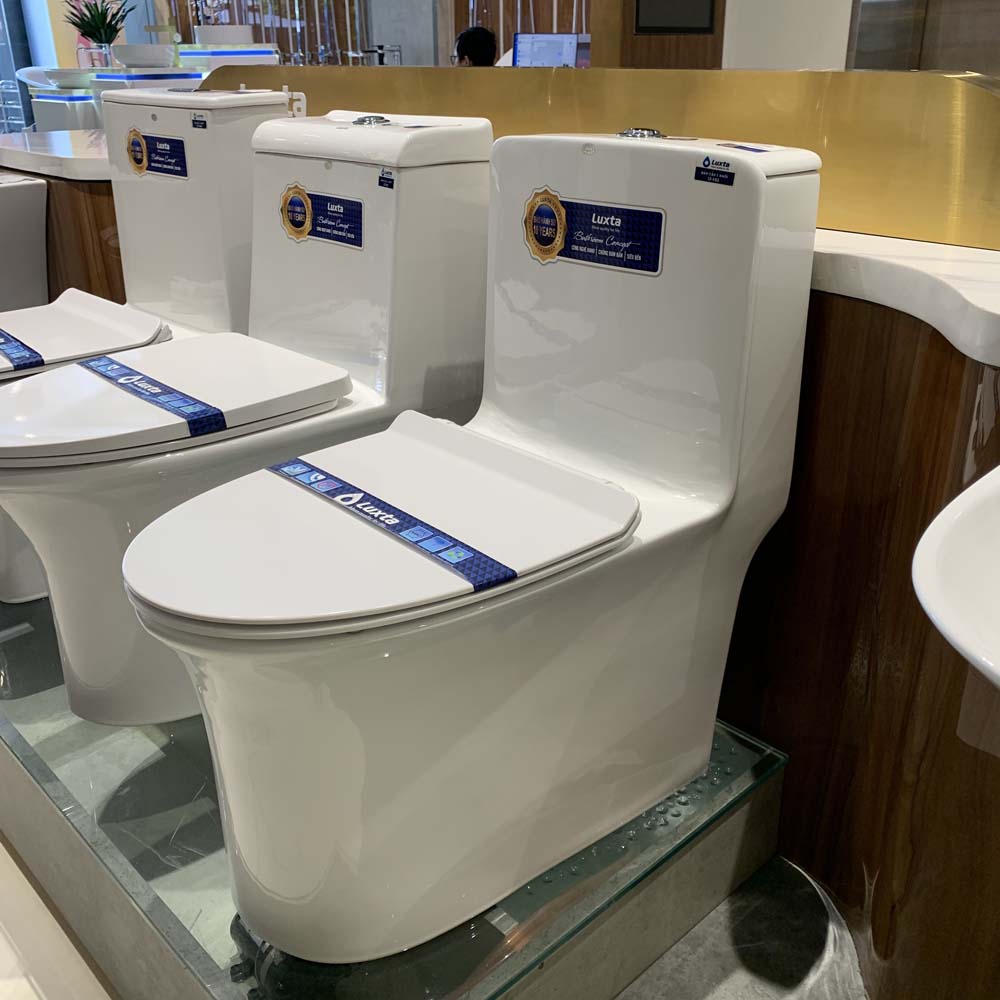 Bồn cầu 1 khối LUXTA LT-103 nắp êm LT-103 - 5