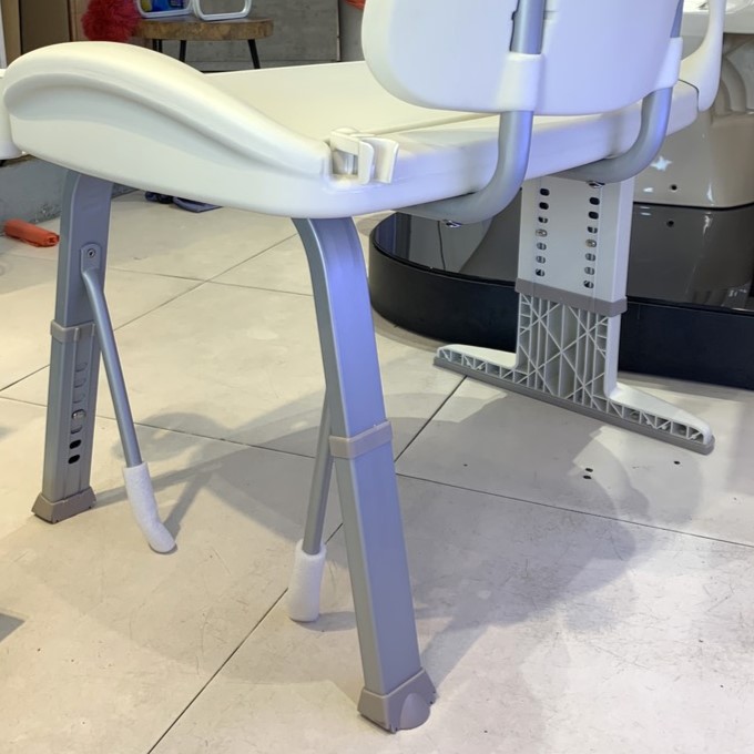 Ghế phòng tắm MOEN DN7105 - 6
