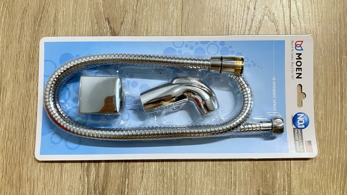 Vòi xịt vệ sinh dây inox MOEN 149385V - 2