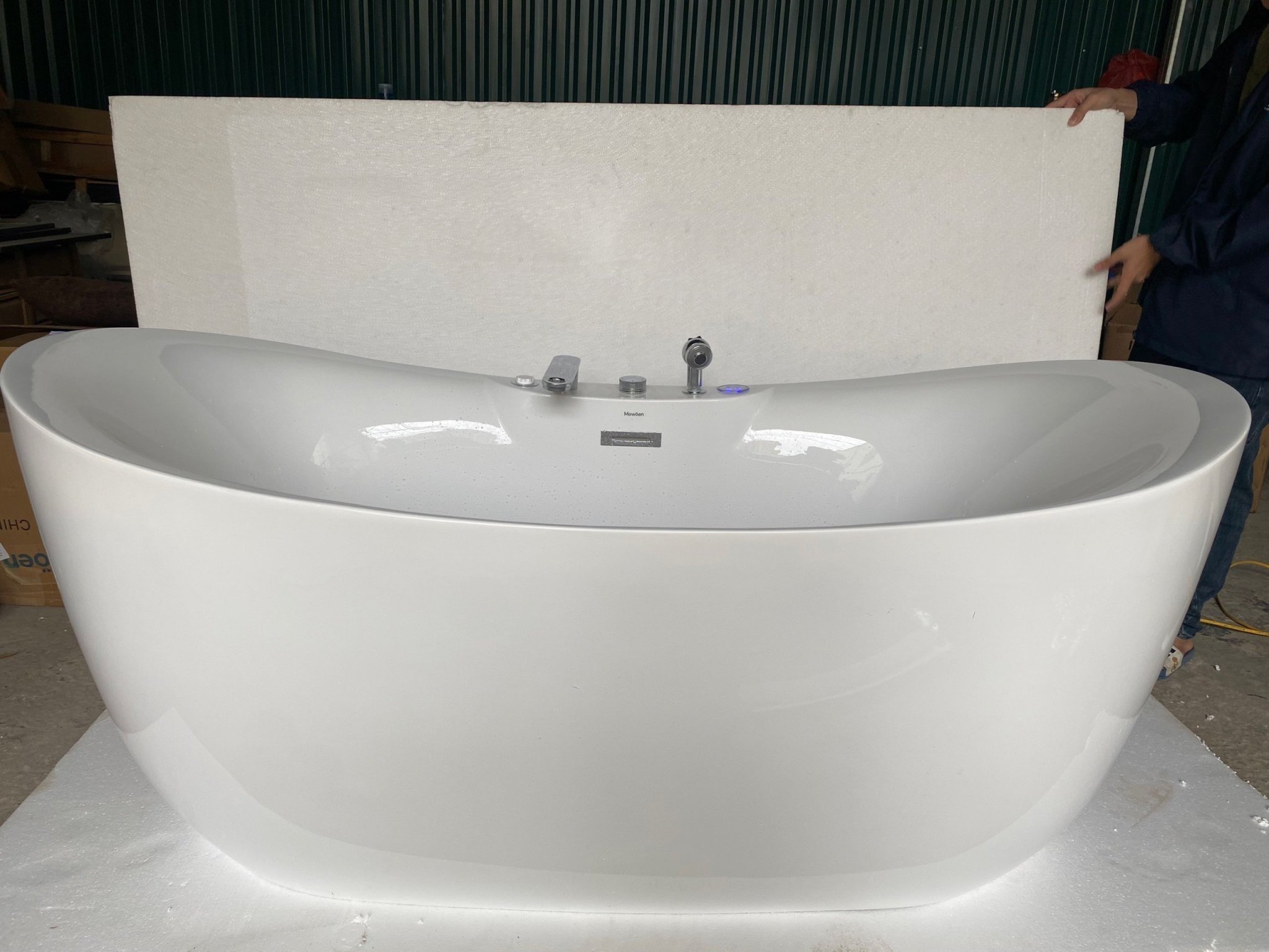 Bồn tắm đặt sàn massage 1.7m MOWOEN MW8305BFB-170.MS - 12