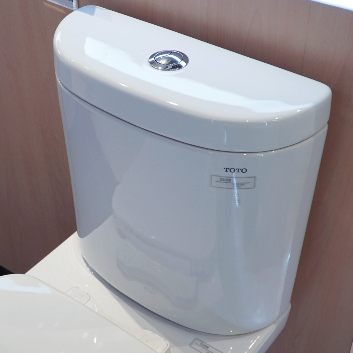 Bồn cầu 2 khối TOTO CS325DRT3 kèm nắp đóng êm TC385VS - 8
