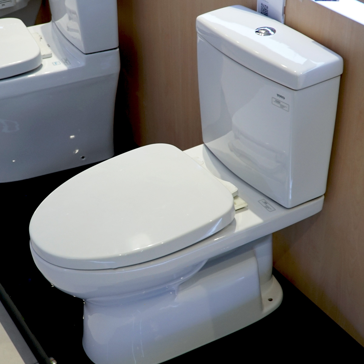 Bồn cầu 2 khối TOTO CS320DRT3 nắp đóng êm TC385VS CS320DRT3#W - 4