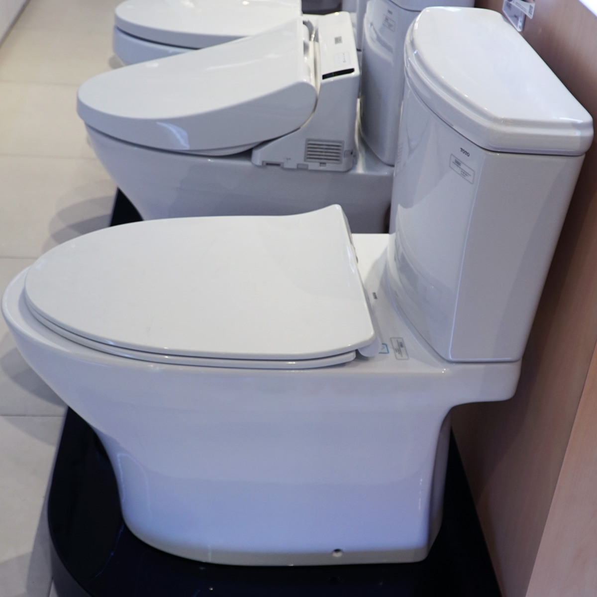 Bồn cầu 2 khối TOTO CS986GT8 nắp đóng êm TC600VS CS986GT8#XW - 3