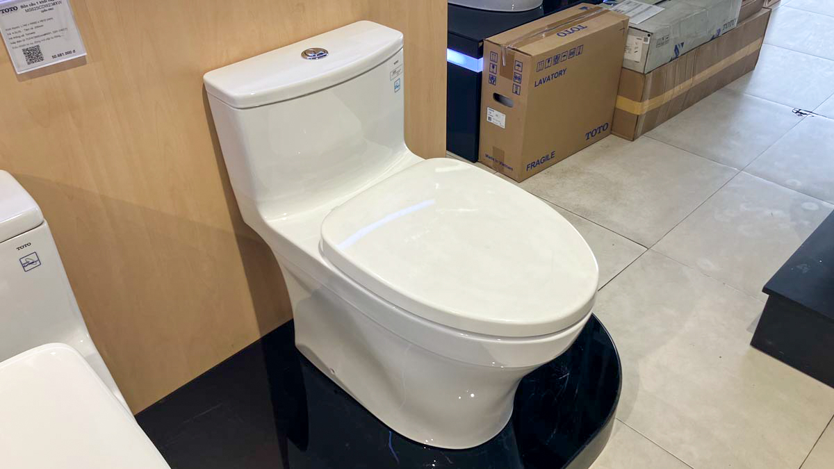 Bồn cầu 1 khối TOTO MS885DT3 nắp đóng êm TC385VS MS885DT3#XW - 4