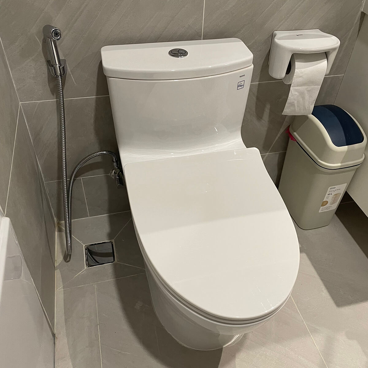 Bồn cầu 1 khối TOTO MS885DT8 nắp đóng êm TC600VS MS885DT8#XW - 3