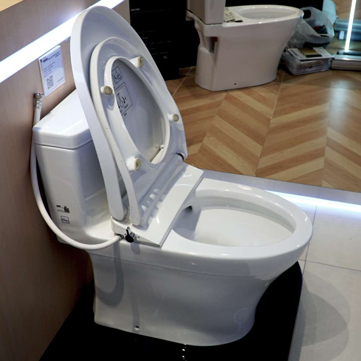 Bồn cầu TOTO MS889DRE4 1 khối nắp rửa cơ TCW1211A MS889DRE4#XW - 6