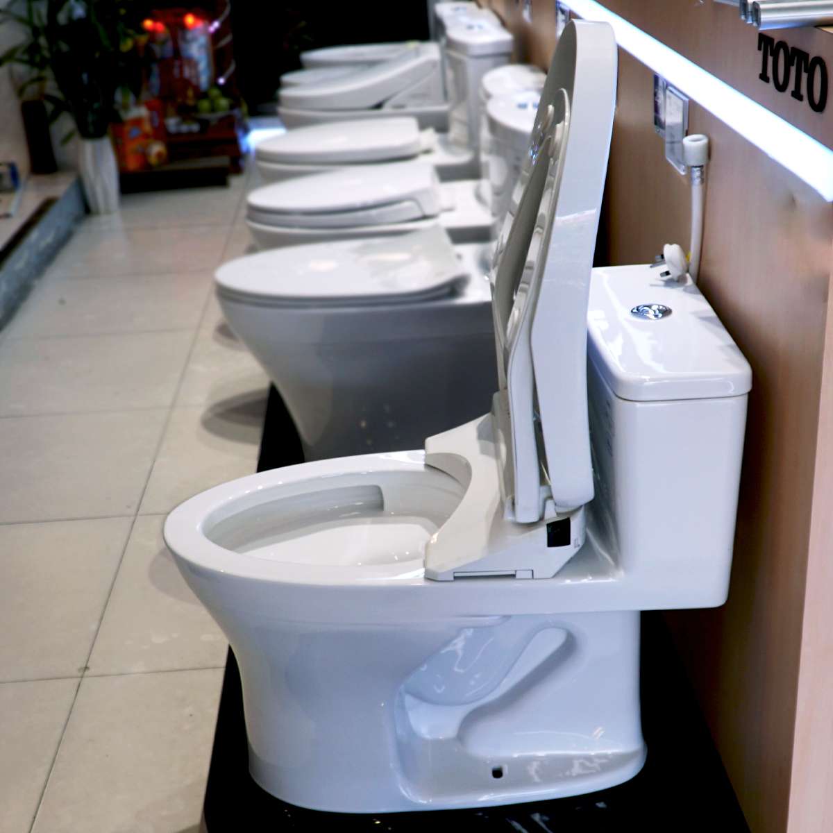 Bồn cầu TOTO MS855DW11 1 khối nắp điện tử Washlet S7 TCF4911Z MS855DW11#XW - 6