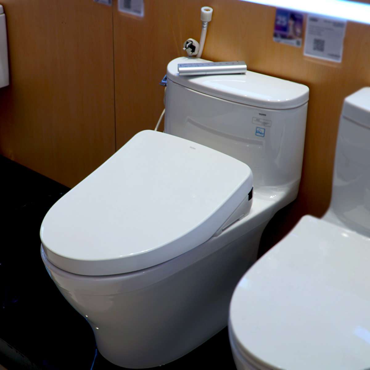 Bồn cầu TOTO MS887RW11 1 khối nắp điện tử Washlet S7 TCF4911Z MS887RW11#XW - 4