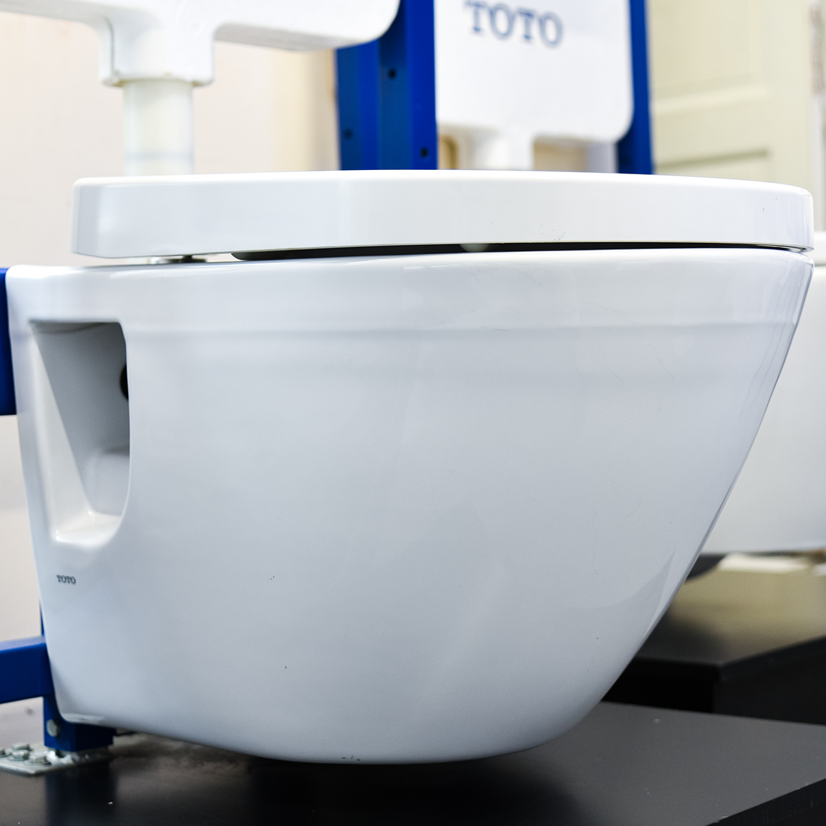 Bồn cầu treo tường nắp êm TOTO CW762 TC384CVK WH172A MB176GH CW762#XW/TC384CVK#W/WH172A/MB176G#WH - 3