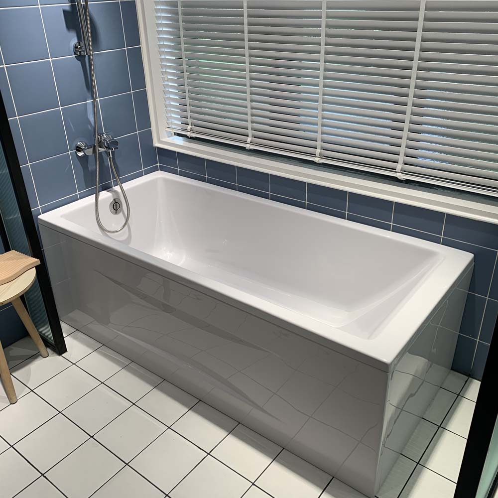 Bồn tắm yếm TOTO PAY1725VC kèm bộ xả TVBF411 - 5