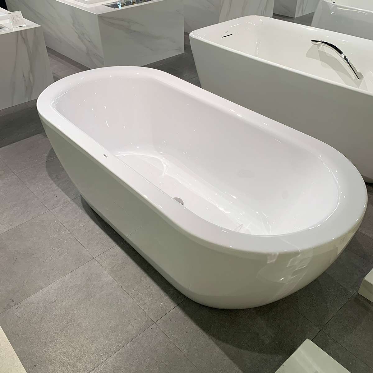 Bồn tắm đặt sàn TOTO PAY1717CPTNE#W nhựa 1m7 - 4