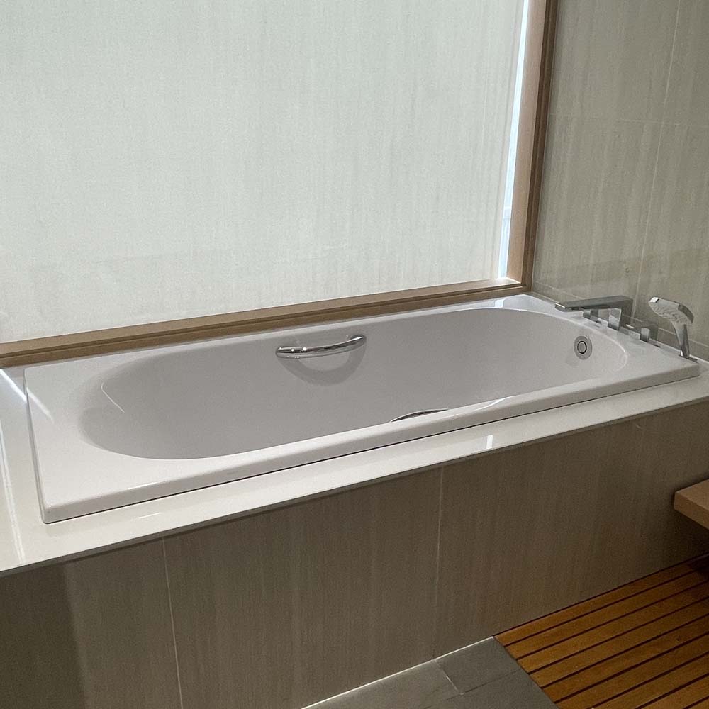 Bồn tắm TOTO PAY1710HV kèm bộ xả TVBF411 - 4