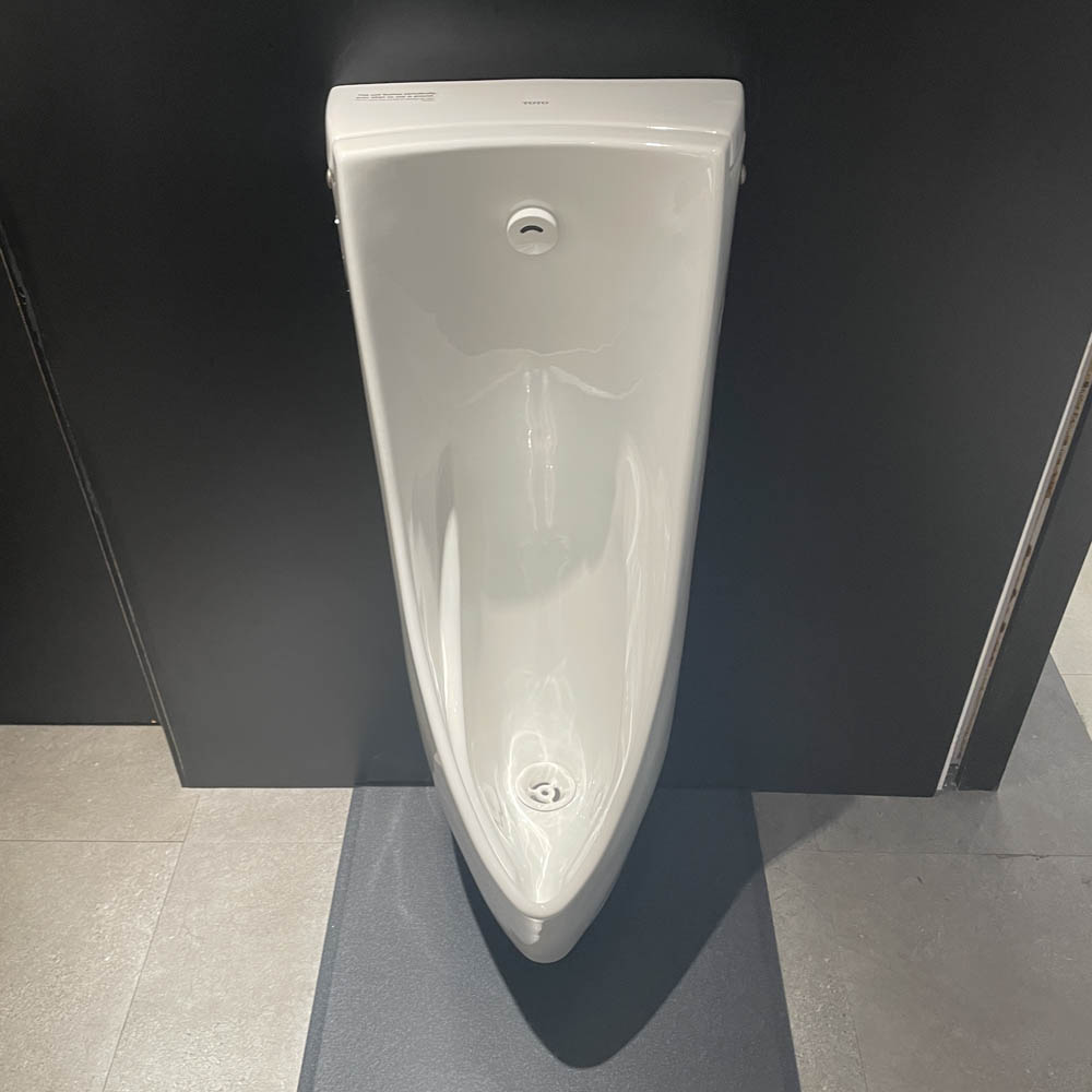 Bồn tiểu nam TOTO USWN900AS HHF90603 treo tường kèm van cảm ứng USWN900AS#XW/HHF90603 - 5