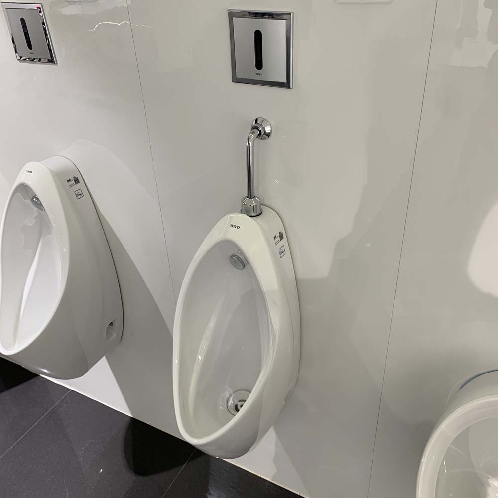 Bồn tiểu nam TOTO UT904R treo tường xả 0.5L đường cấp nước trên UT904R#XW - 4