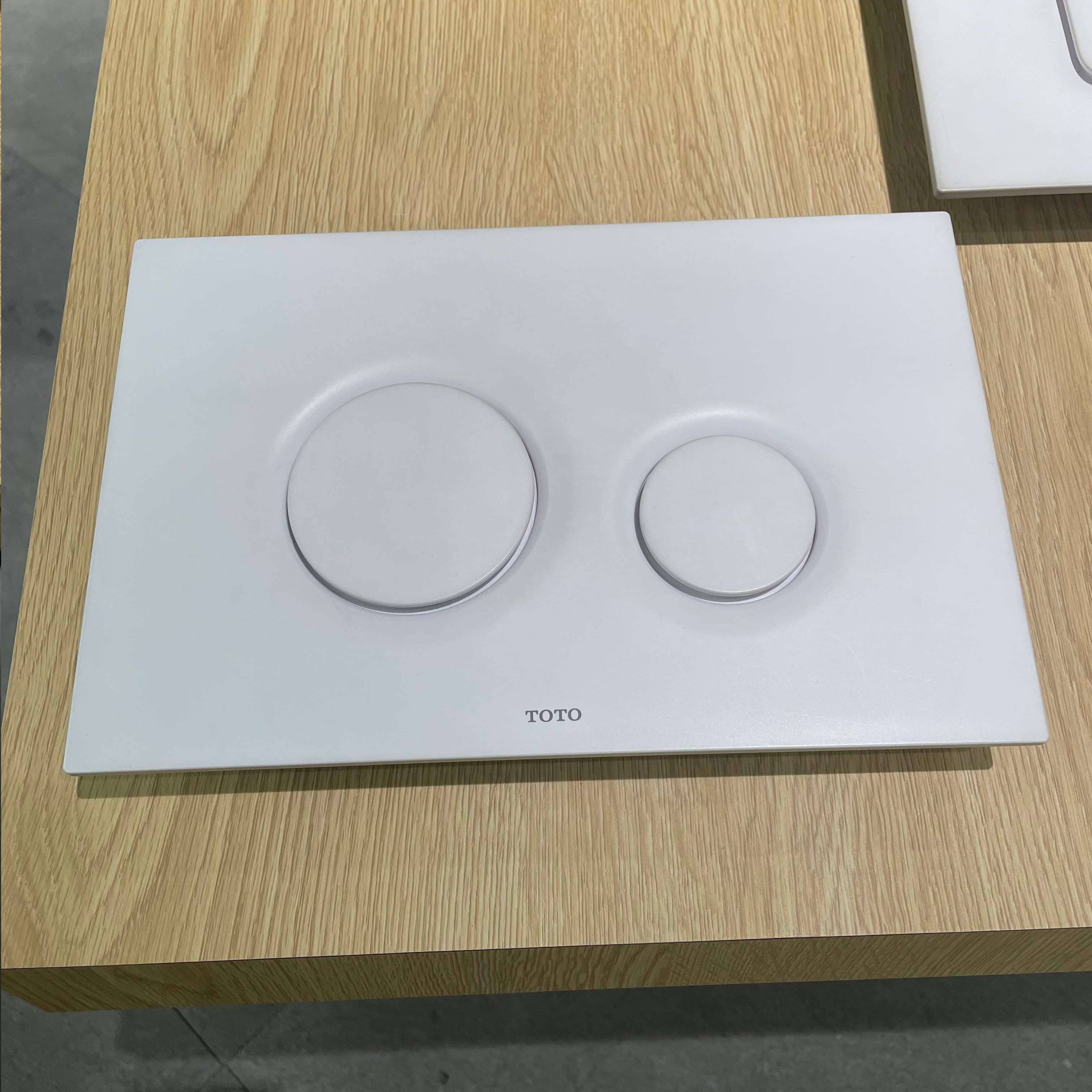 Nắp đậy nút xả TOTO MB174P MB174P#WH - 4