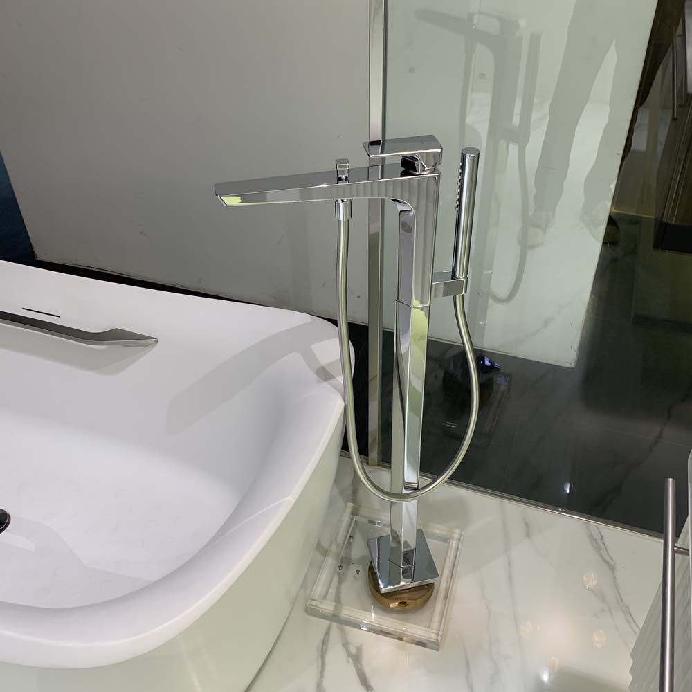 Vòi xả bồn tắm TOTO TBG07306AA kèm đế vòi TBN01105B - 5