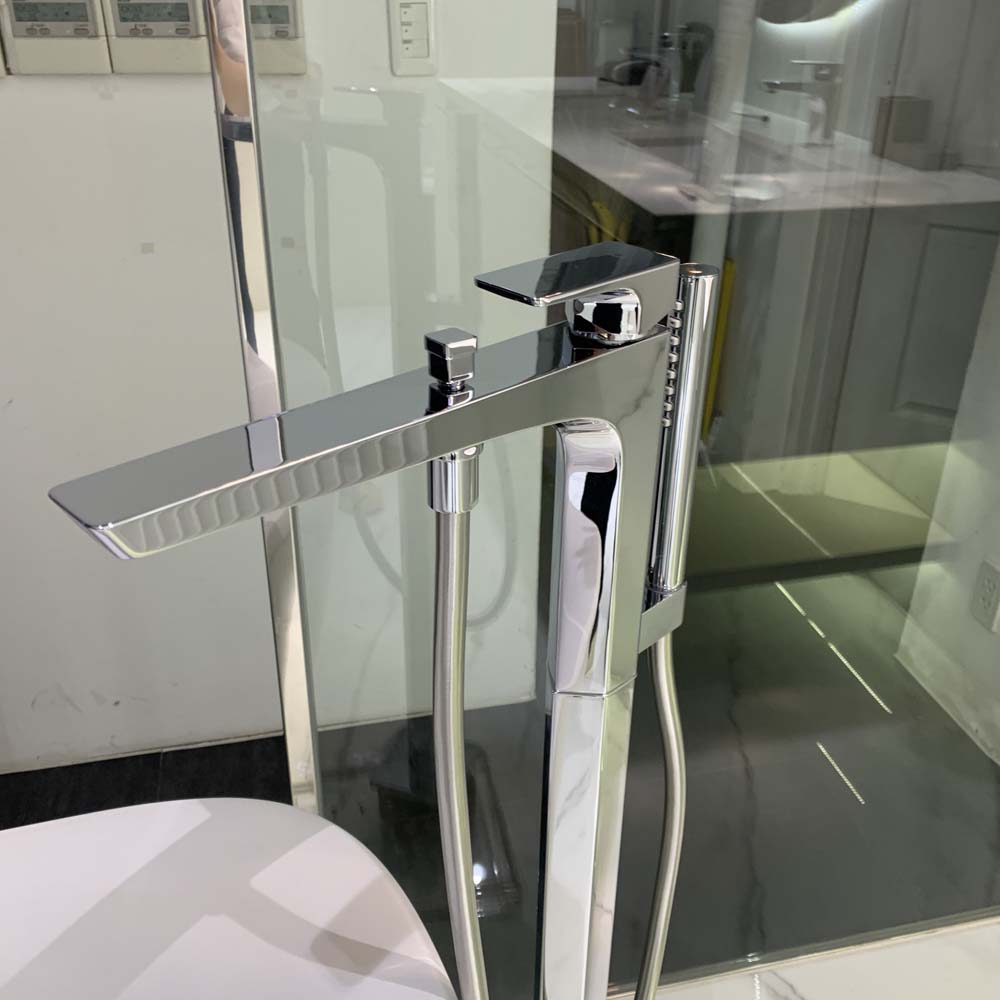 Vòi xả bồn tắm TOTO TBG07306AA kèm đế vòi TBN01105B - 6