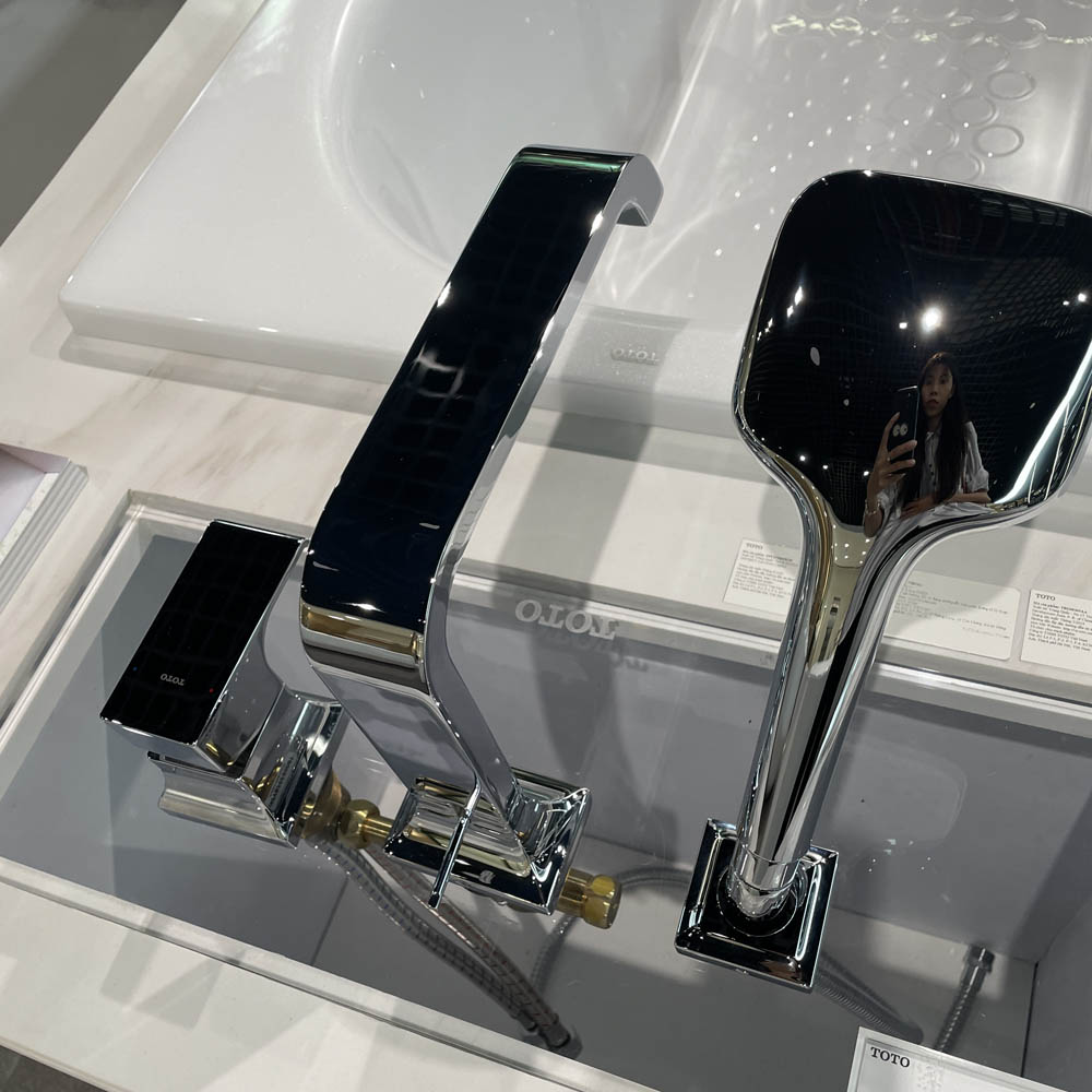 Vòi xả bồn tắm TOTO TBG08305AA nóng lạnh kèm tay sen - 5
