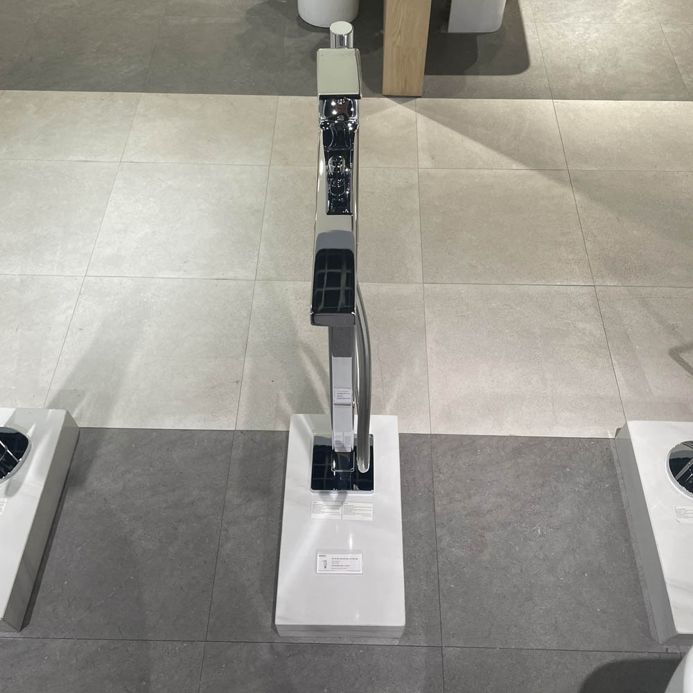 Vòi xả bồn tắm TOTO TBG10306AA kèm đế vòi TBN01105B - 5