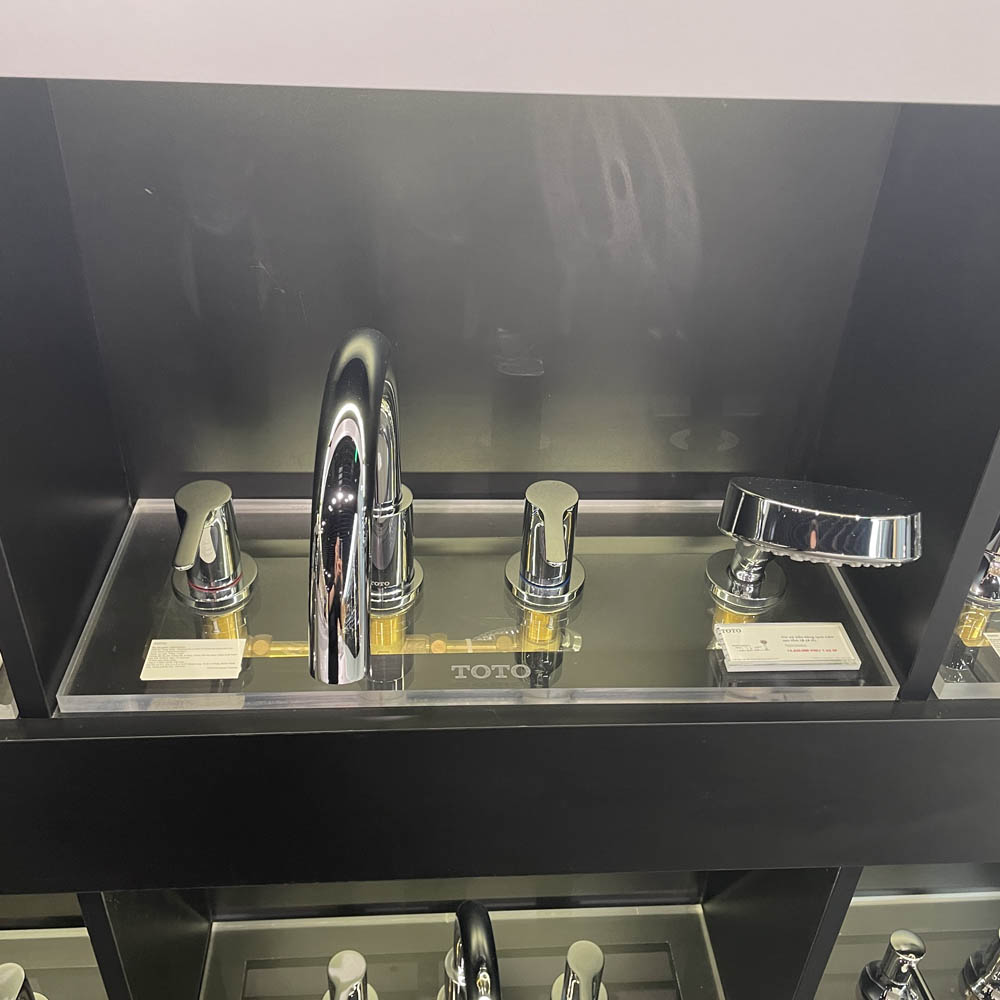 Vòi xả bồn tắm TOTO TBS01202BA nóng lạnh kèm tay sen - 4