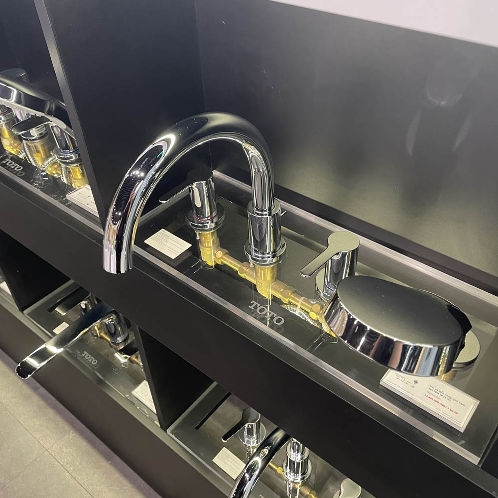 Vòi xả bồn tắm TOTO TBS01202BA nóng lạnh kèm tay sen - 6