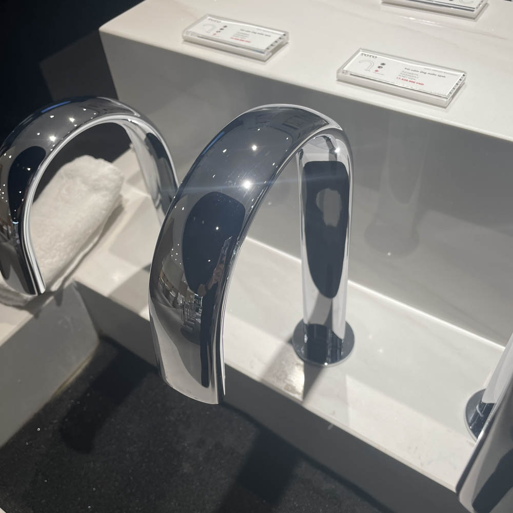 Vòi lavabo cảm ứng TOTO TLE24007A - 6