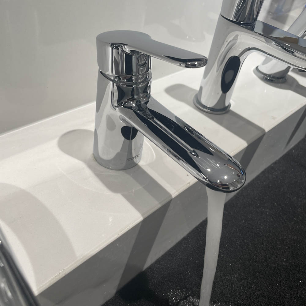 Vòi lavabo lạnh TOTO TVLC101NSR - 2