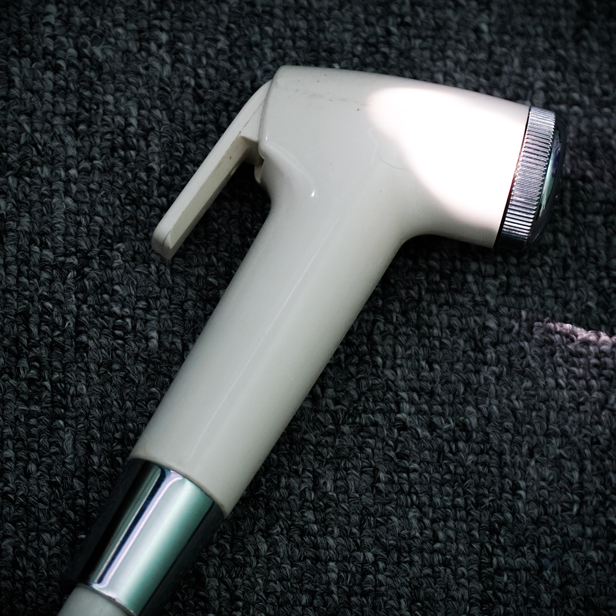 Vòi xịt vệ sinh TOTO THX20NBPIV nhựa - 5