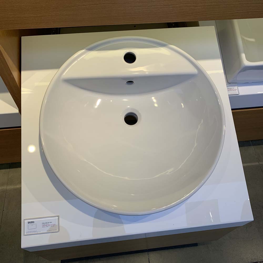 Chậu Lavabo Đặt Bàn TOTO LT700CTR - 2